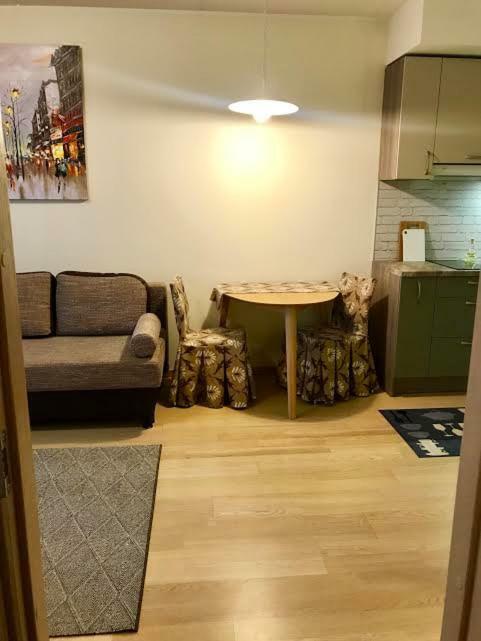 Karlson Boutique Apart Hotel タリン エクステリア 写真