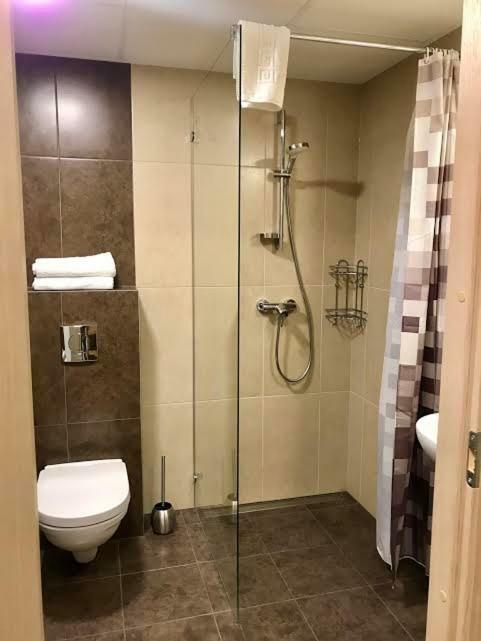 Karlson Boutique Apart Hotel タリン エクステリア 写真